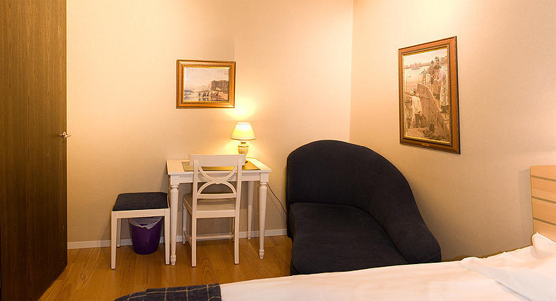 Hotel Vaennaes Vannas الغرفة الصورة